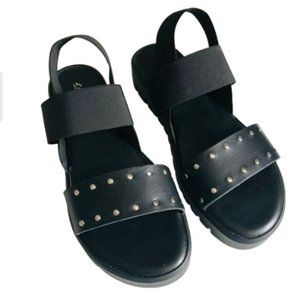 L’ ARTIGIANO LUCCHESE Leather Studded Sandal EU Sz 40 / US 9.5 NWOT